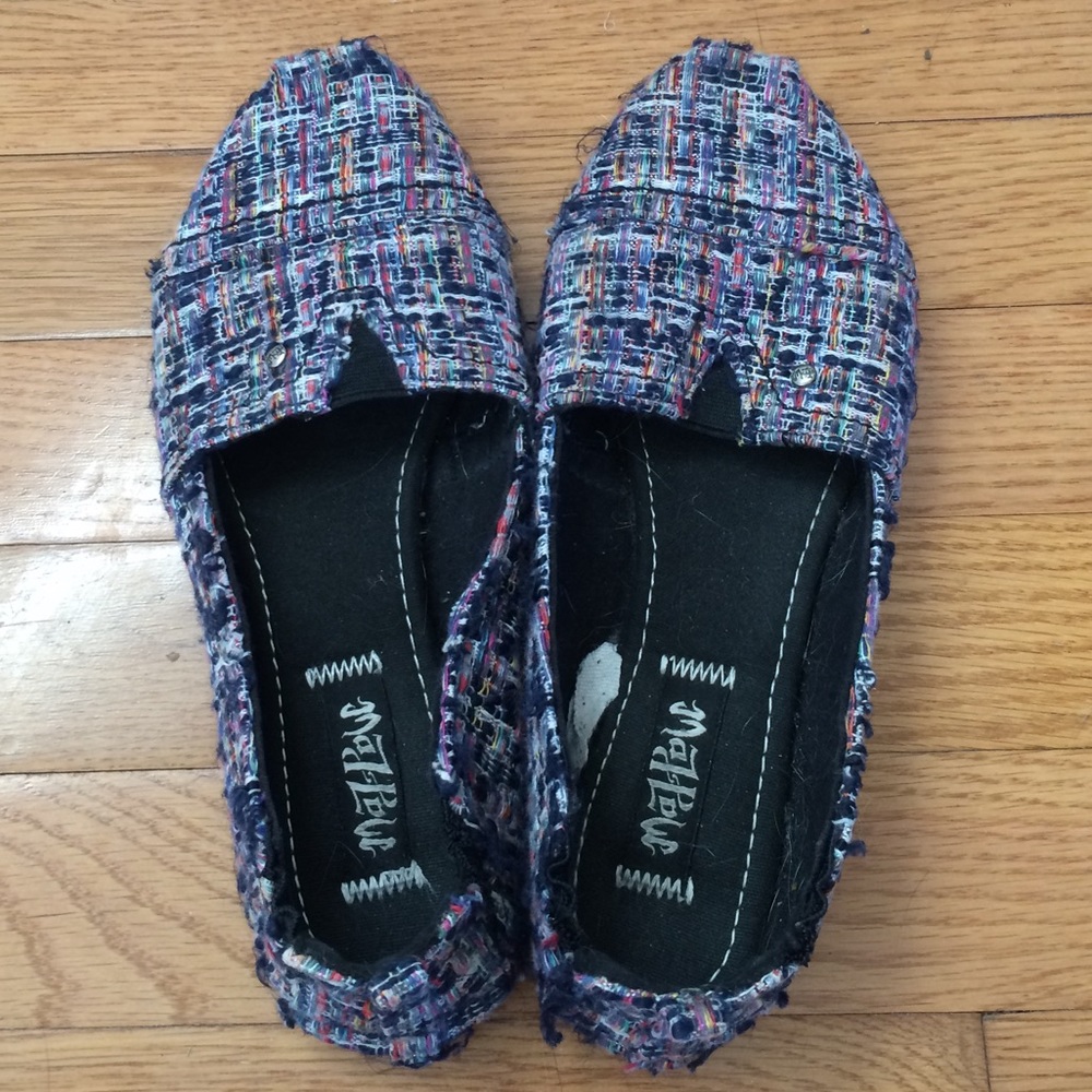 ✪ Mad Love Slip Ons